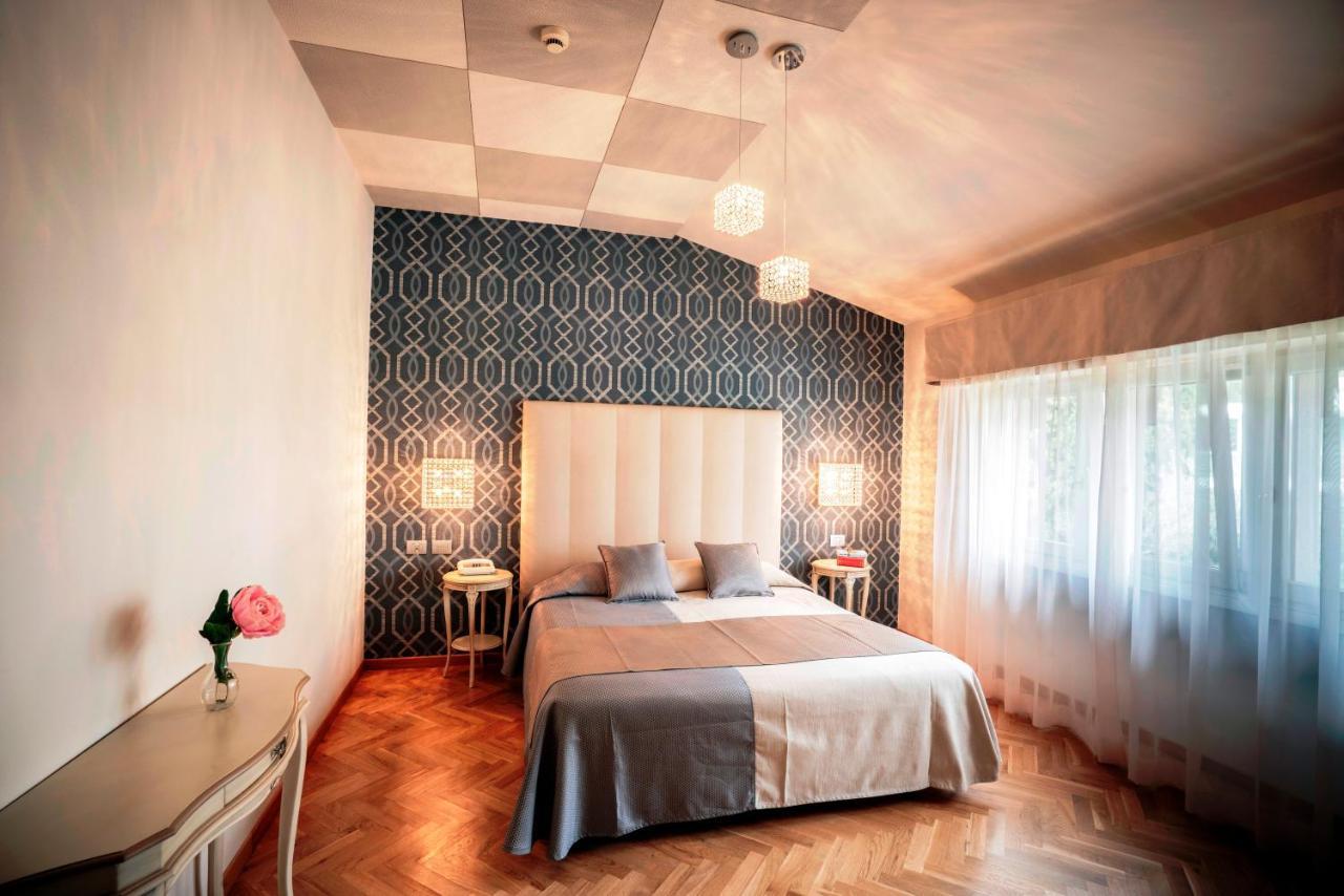 Hotel Bellevue Гардоне Ривьера Экстерьер фото