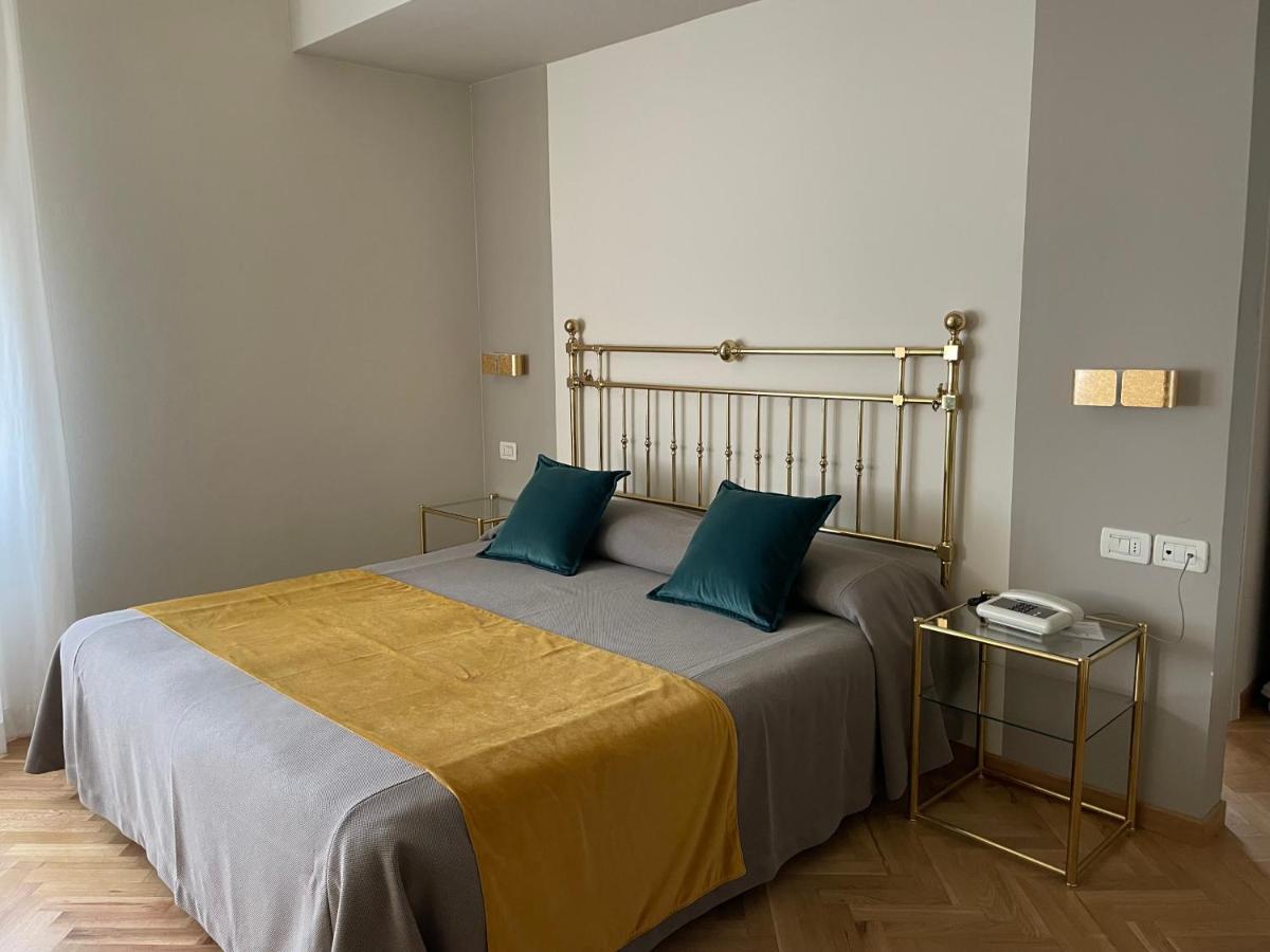Hotel Bellevue Гардоне Ривьера Экстерьер фото