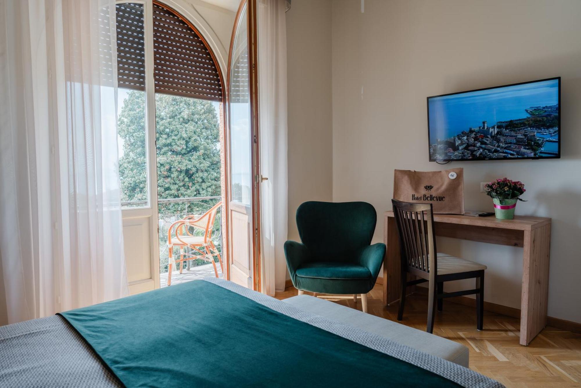 Hotel Bellevue Гардоне Ривьера Экстерьер фото